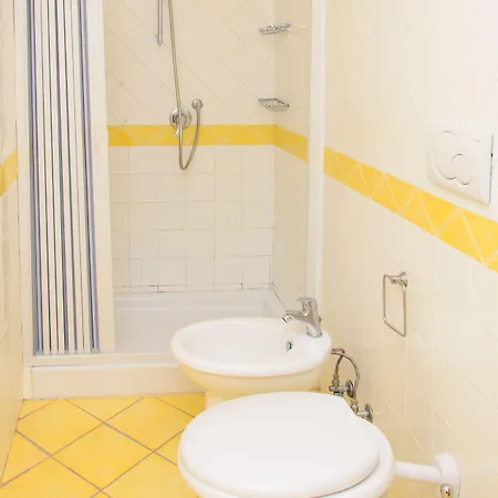 Giusto ホテル バラーノ・ディスキア