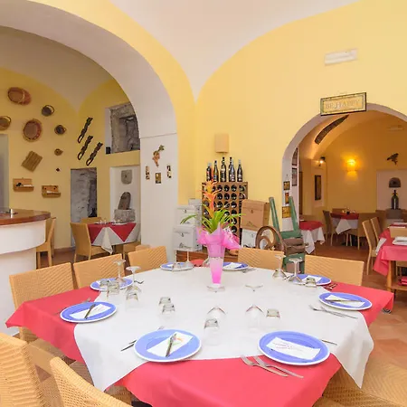 Giusto Hotel 3*