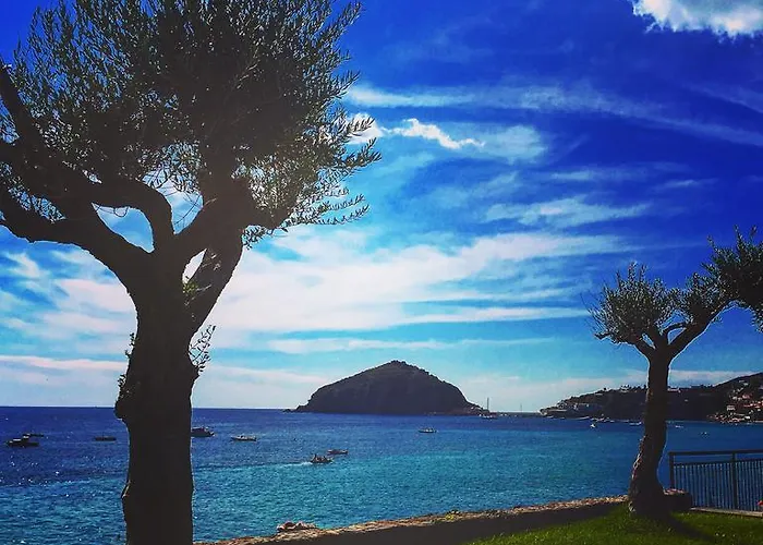 Giusto 5* Barano dʼIschia