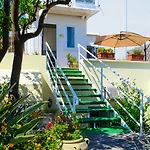 Giusto 5* Barano dʼIschia