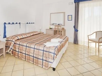 Giusto Hotel 3*