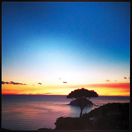 Giusto 5* Barano dʼIschia