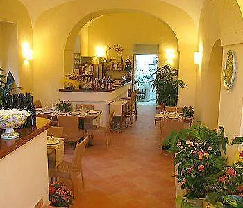 Giusto Hotel 3*