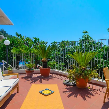 Hotel Giusto Barano dʼIschia