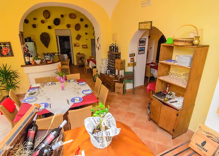 Hotel Giusto Barano dʼIschia